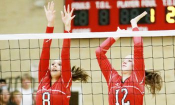 Raider Girls  Volleyball team plays tough  against Worthington