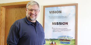 Terry Nelson named manager of  Country Pride  Cooperative Services Fulda