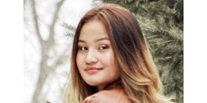 Hkee Htoo receives  MN Soybean Processors scholarship